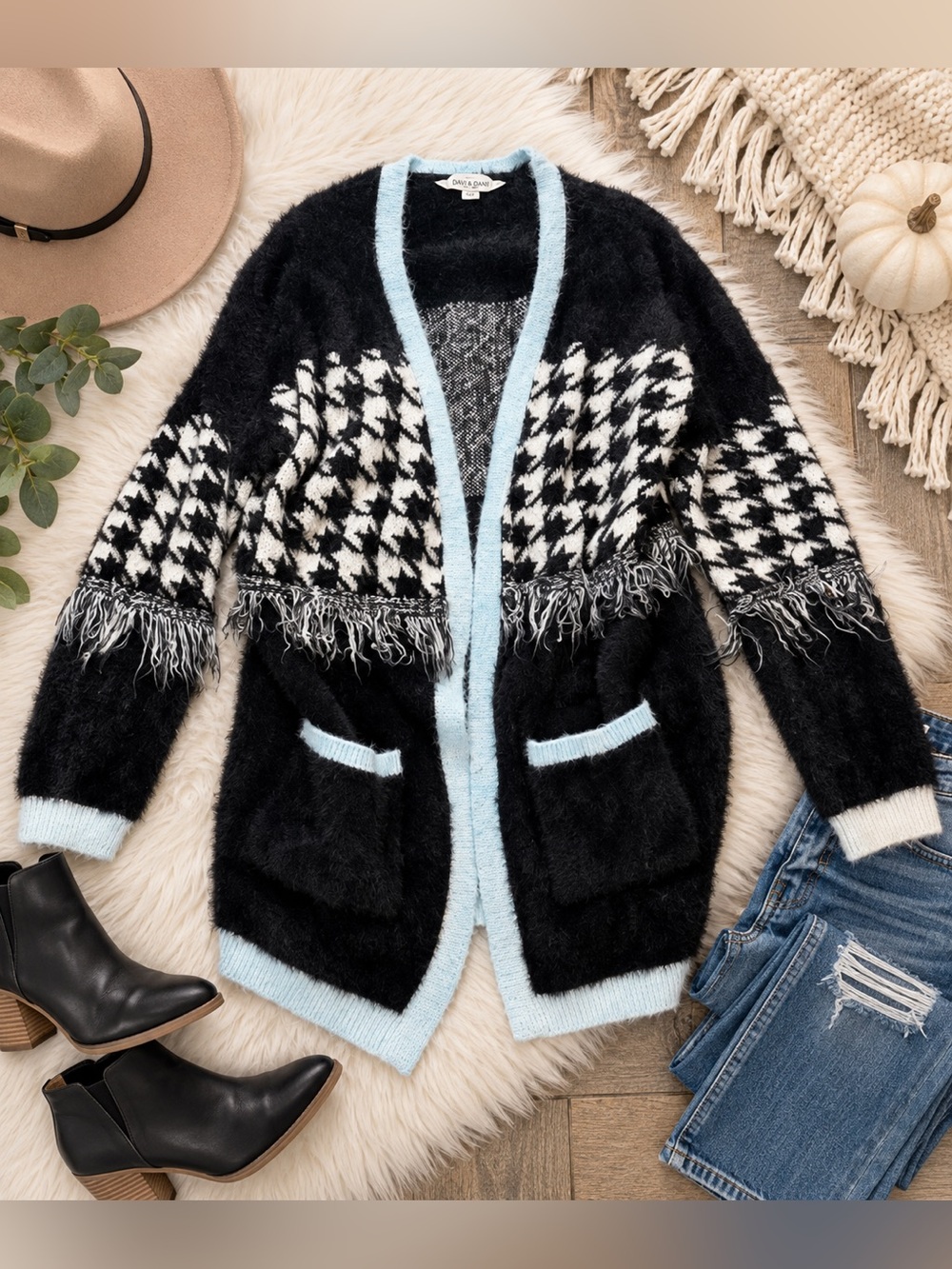 Davi & Dani Fuzzy Houndstooth Fringe Cardigan Black Blue Women’s M/L